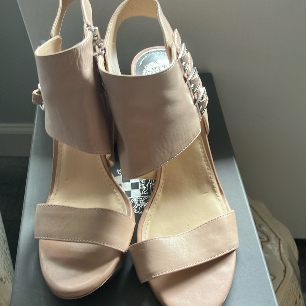 Vince camuto blush leather wedges